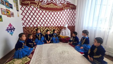 Әжемнің ертегісі: "Ғажайып түс"